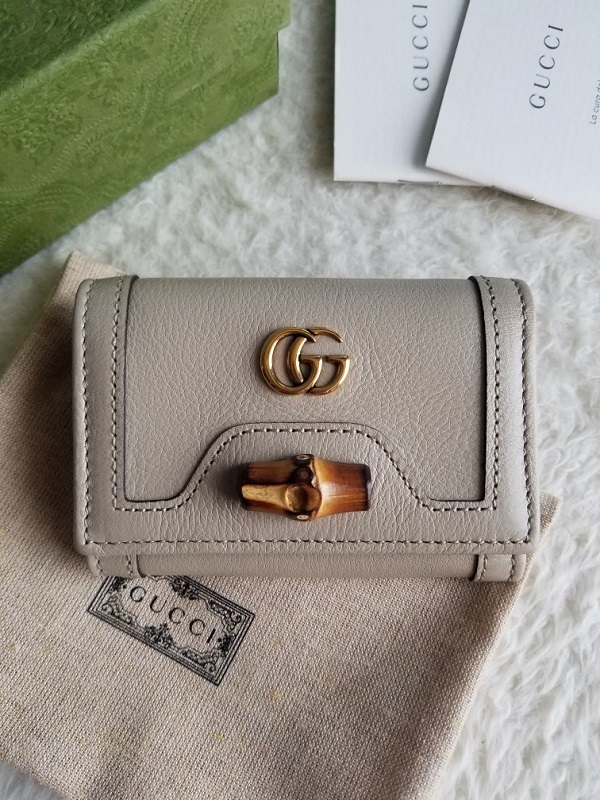 新品 GUCCI グッチ バンブー付 ミディアム ウォレット 3つ折り財布 ベージュ 658633 17Q0T 9511