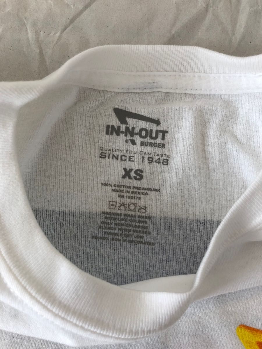 【新品未使用】IN-N-OUT BURGER/大人も着られるキッズTシャツ