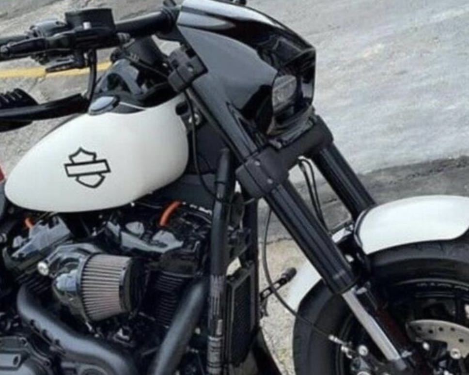 ハーレー ヘッドライトカウル ビキニカウル FATBOB FXFB FXFBS|PayPay