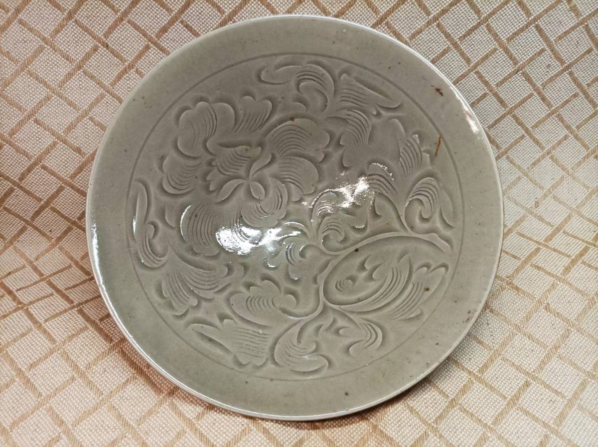 中国 唐物 古瓷 時代物 宋代耀州花卉紋青瓷碗
