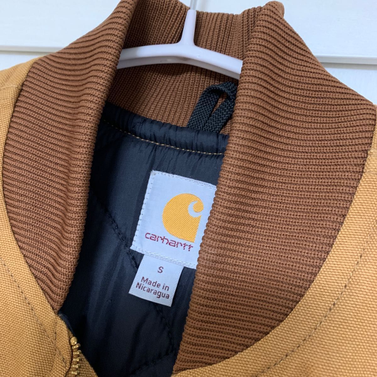 最終お値引 美品 carhartt ダックベスト Sサイズ カーハート|PayPayフリマ