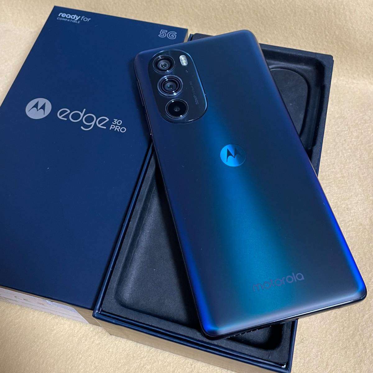 Motorola edge30 pro コスモブルー128GB