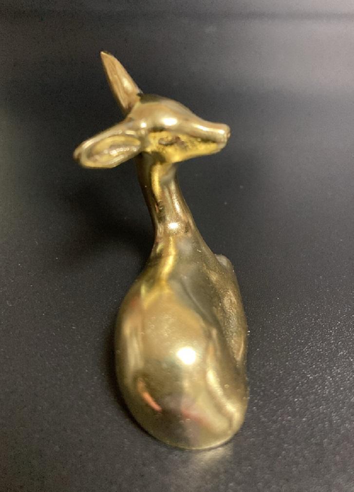 【匿名配送】真鍮 鹿 イエローゴールド 置物 オブジェ かわいい　動物　プレゼント　0-1