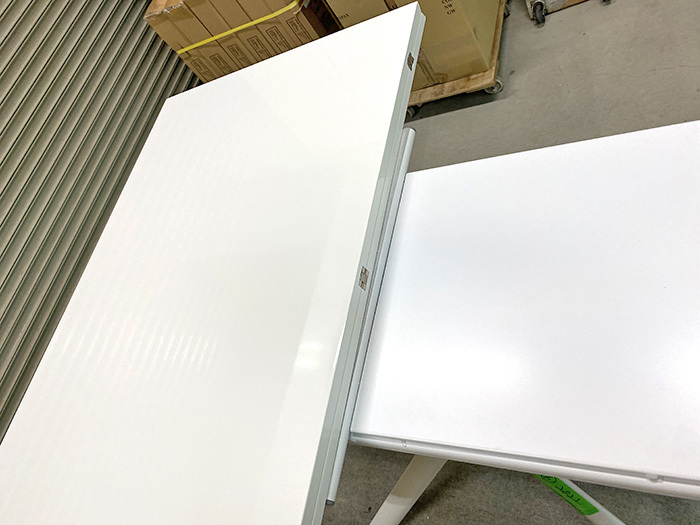 訳アリ 現品限り イタリア製 昇降 伸張式 白いテーブル Esprit ホワイト色 G ハイグロス塗装 リフティングテーブル 無段階調節_画像2