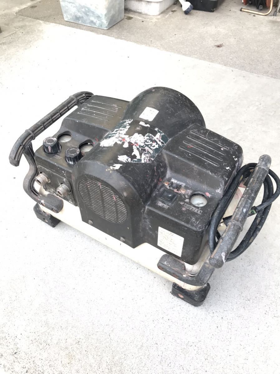 満点の エアーコンプレッサー マキタ AC2201 工具/メンテナンス