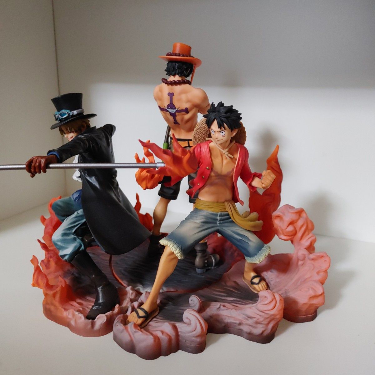 ワンピース ONE PIECE ルフィ エース サボ 3兄弟 フィギュア ワンピース ONE PIECE ルフィ エース サボ 3兄弟 フィギュア