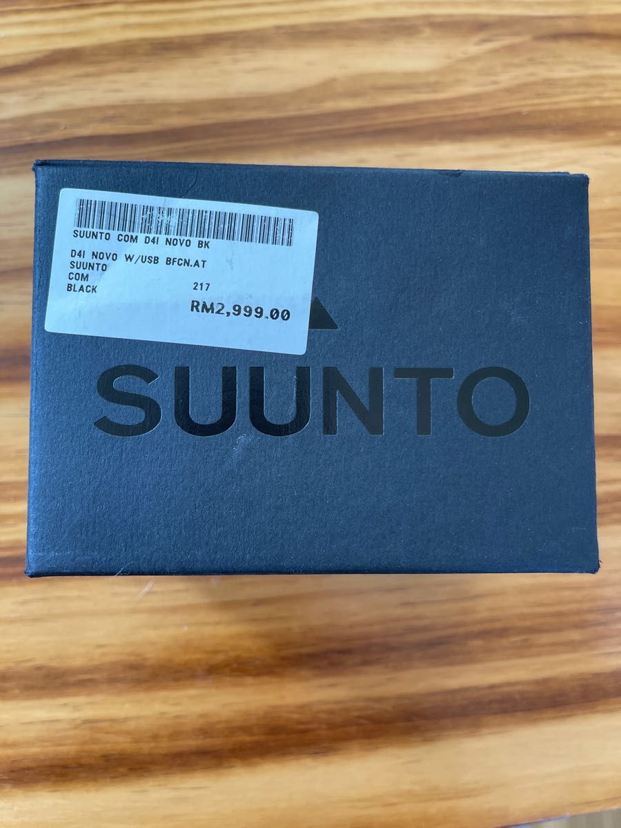 ダイブコンピューター スント SUUNTO BLACK D4i