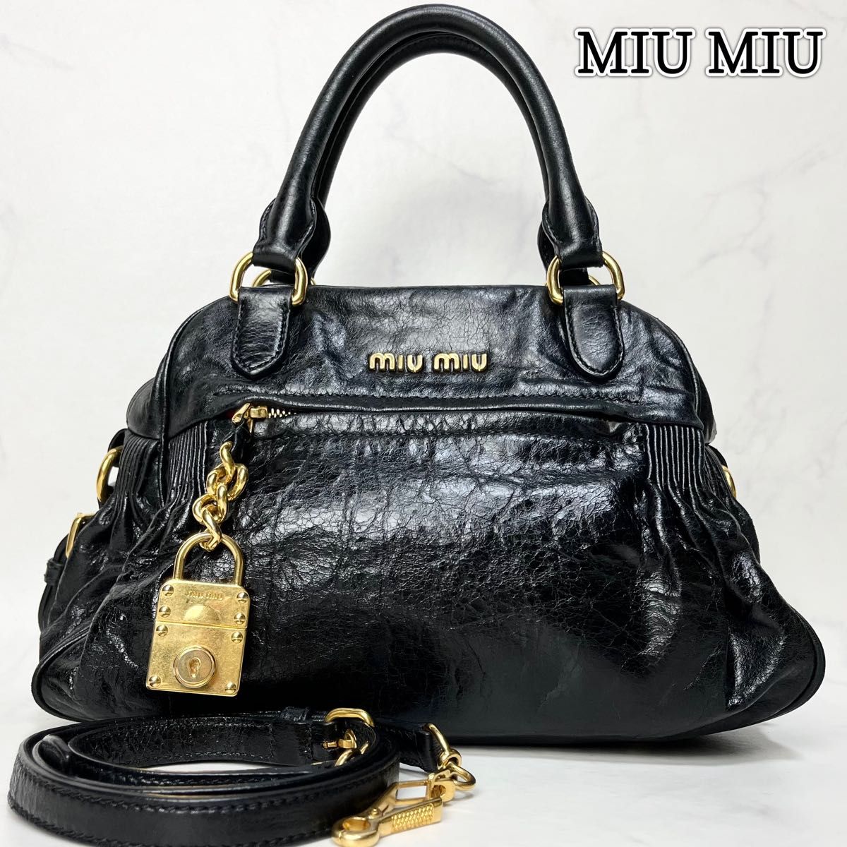 MIU MIU 品 ショルダー・ハンドバッグ 美品-