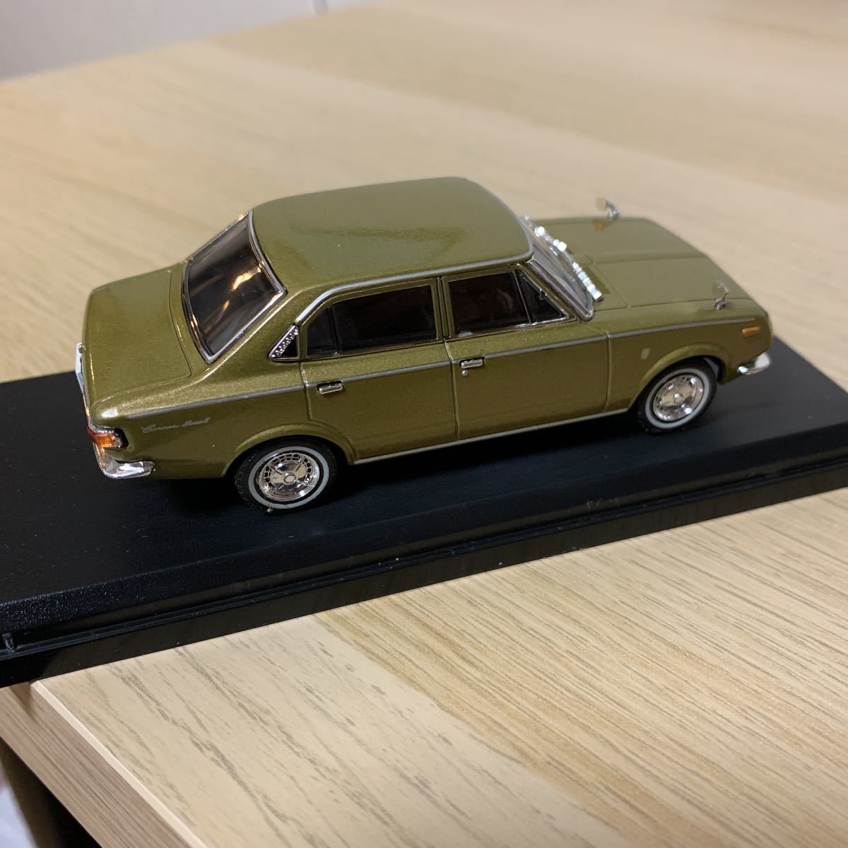 国産名車コレクション 1/43 トヨタTOYOTAコロナマーク2ⅡcoronaMark1968ミニカーおもちゃノレブ旧車ビンテージ希少色レアドライブ模型_画像4