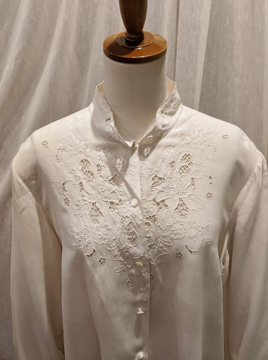 安い フランスヴィンテージ50’s60’s70’sスワトウ刺繍シルクブラウス/中国チャイナシノワズリ民族衣装ヨーロッパアンティークロカビリーΓLT Mサイズ 安い フランスヴィンテージ50’s60’s70’sスワトウ刺繍シルクブラウス/中国チャイナシノワズリ民族衣装ヨーロッパアンティークロカビリーΓLT Mサイズ