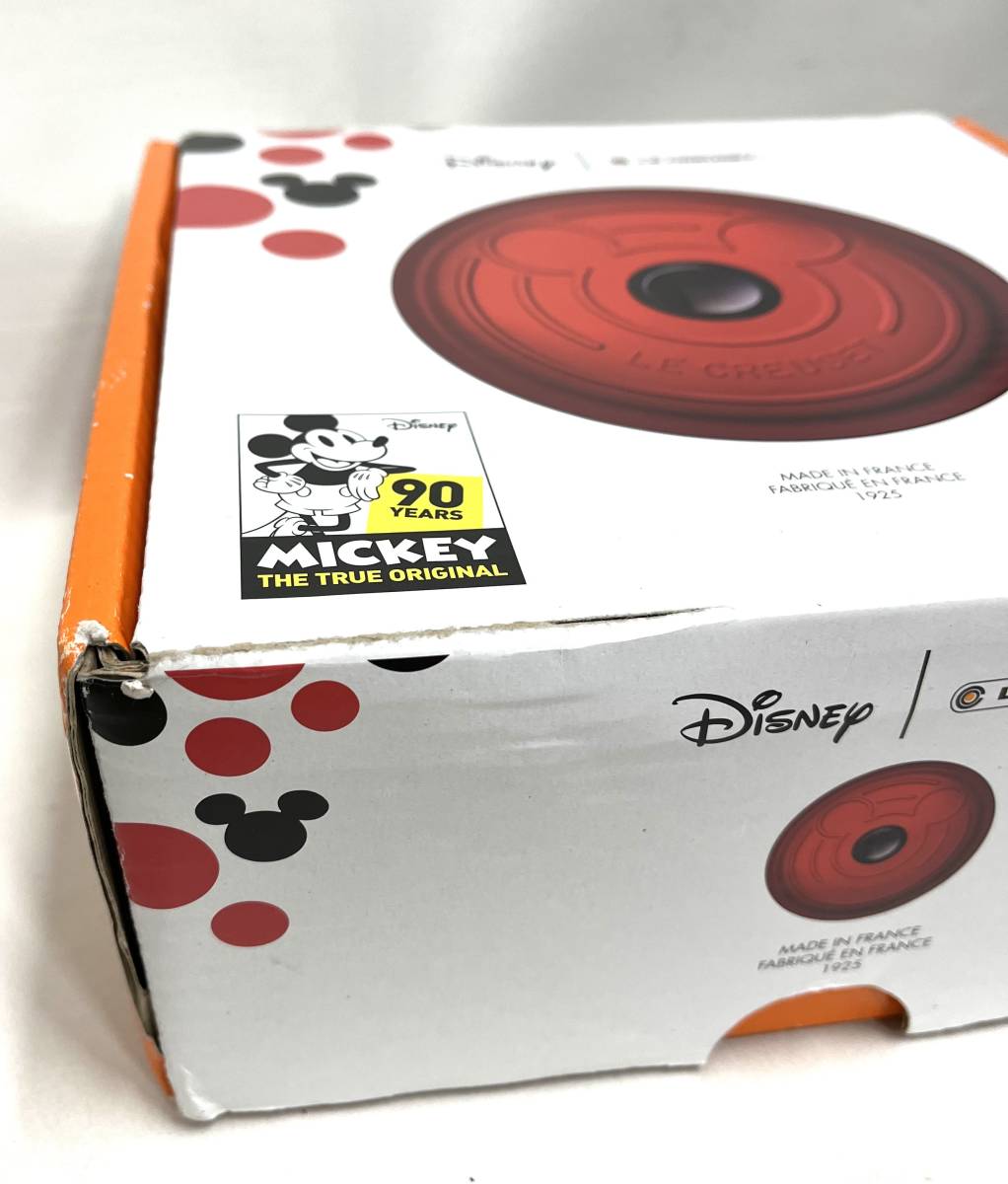 新品未使用 LE CREUSET【ルクルーゼ】 Disney MICKEY MOUSE　COLLECTION　ココット１８ｃｍ　ミッキーシリコンべットセット_画像5