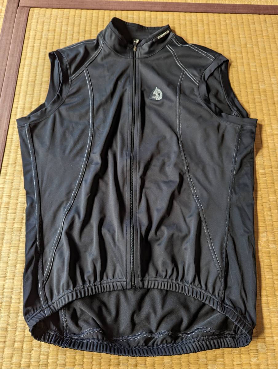 新作モデル 防風 Mサイズ MADEINSPAIN ETXEONDO ジレ ベスト ウィンド