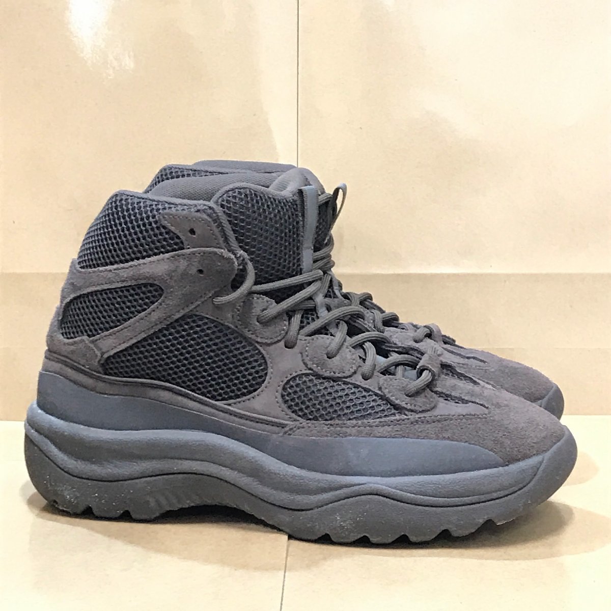 28cm adidas YEEZY DSRT BT ADLT EG6463 イージー デザートブーツ アダルト カニエ ウェスト オイル メンズ スニーカー RX H90718(中古)の 28cm adidas YEEZY DSRT BT ADLT EG6463 イージー デザートブーツ アダルト カニエ ウェスト オイル メンズ スニーカー RX H90718(中古)の