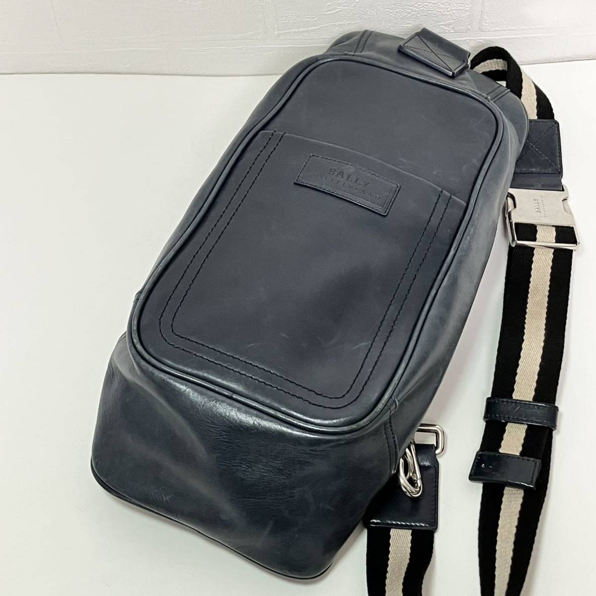 希少品BALLY TABEL-MD バリー ボディバッグ トレイン 希少品BALLY TABEL-MD バリー ボディバッグ トレイン