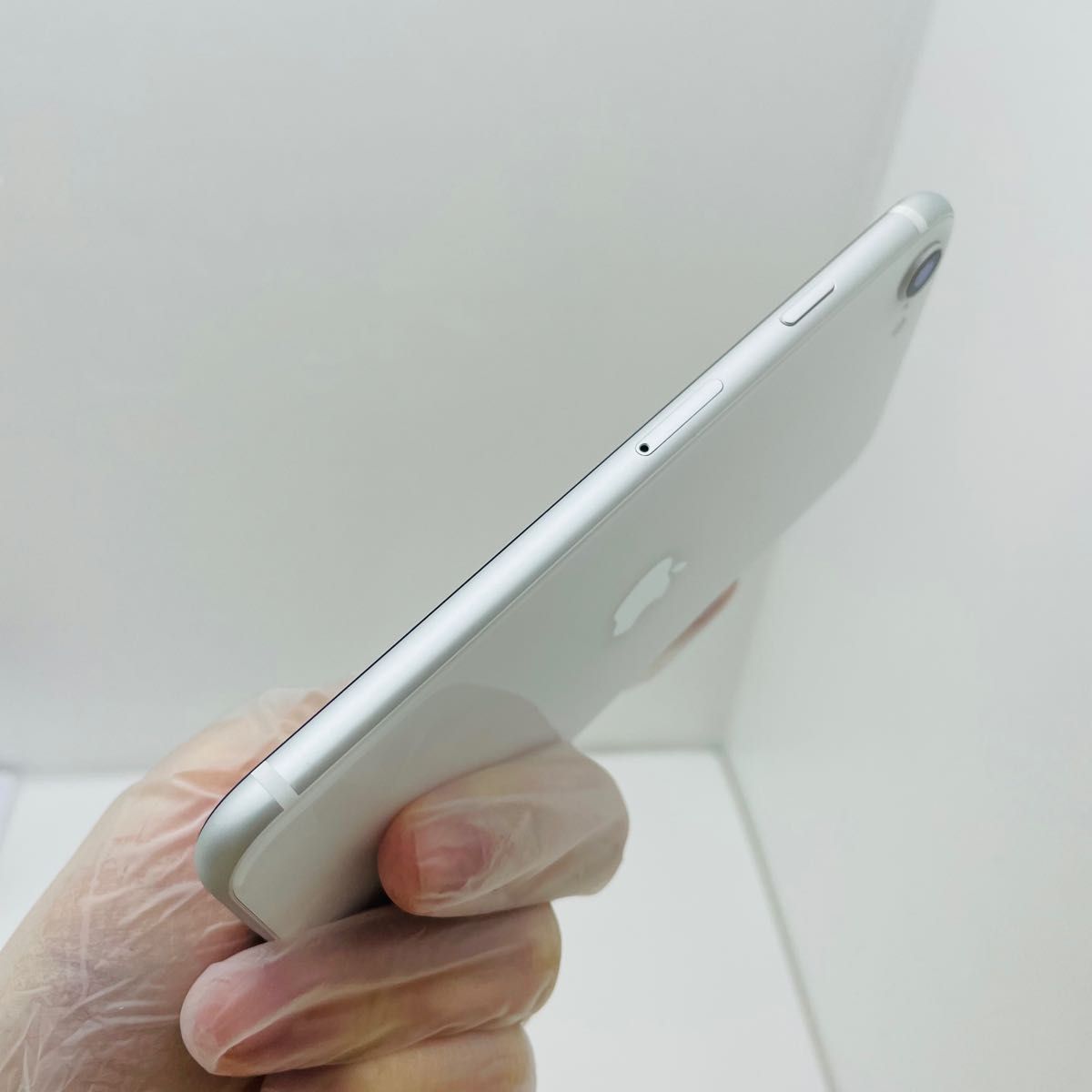 iPhone SE第2世代 64GB SIM フリー (8802)