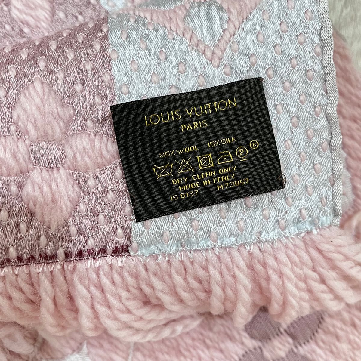 LOUIS VUITTON エシャルプロゴマニアシャイン マフラー ピンク|Yahoo