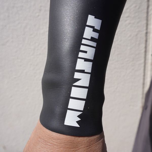 新品 送料無料 MOONWETSUITS 2mm XLサイズ ラバージャケット
