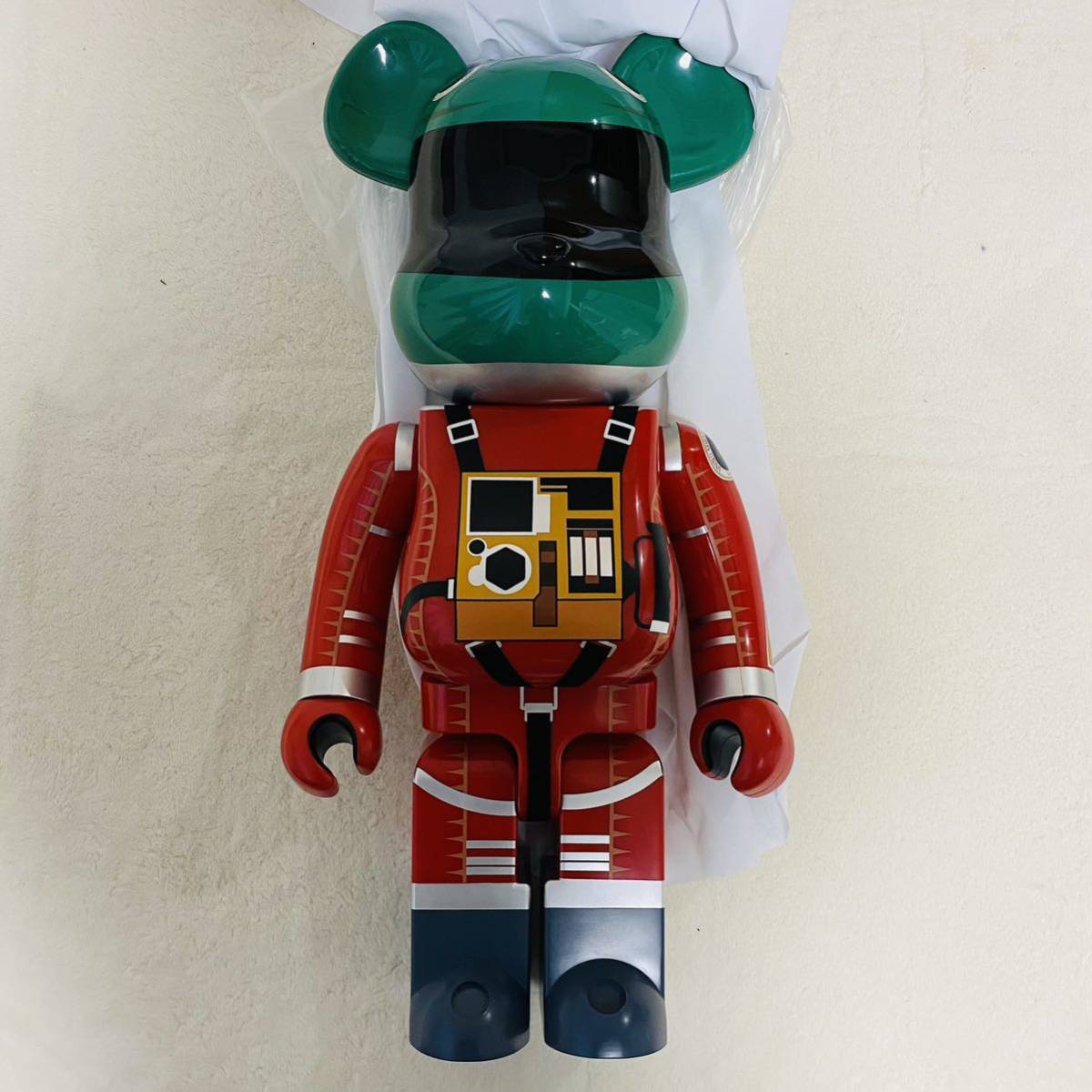 【入手困難】BE@RBRICK SPACE SUIT GREEN Ver. 1000％　ベアブリック　人気　コレクション　フィギュア　人形　廃番　プレミア_画像5