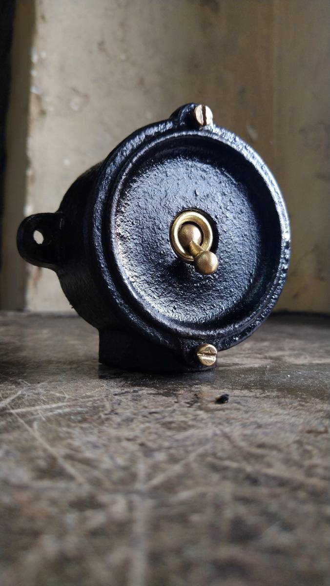 ビンテージ インダストリアル トグル スイッチ 1950年 〇 vintage industrial toggle switch 1940 Made in England_画像2