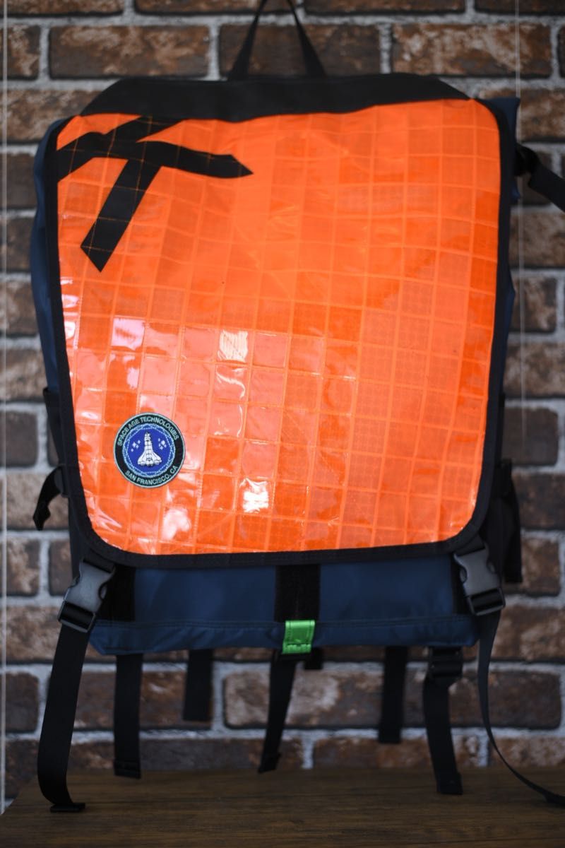 Space Age Technologies Reflective Flaptop Bag JETPACK 新品未使用|Yahoo!フリマ(旧PayPayフリマ) Space Age Technologies Reflective Flaptop Bag JETPACK 新品未使用|Yahoo!フリマ(旧PayPayフリマ)
