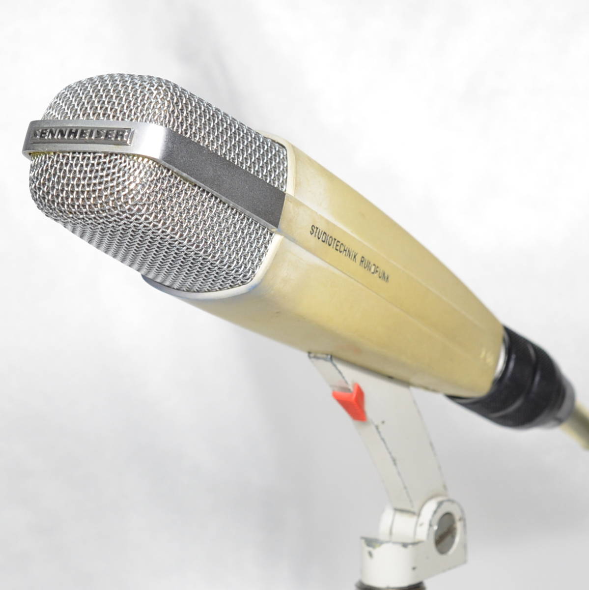 A】最終値下げ! Sennheiser MD421-2 ビンテージ 白クジラ 出音良好