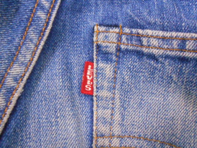 71 送80サ 0315%D22 LEVI'S リーバイス 501 デニム ジーンズ 刻印555 バレンシア 赤耳 ビッグE ダブルステッチ 110周年モデル W31 中古品