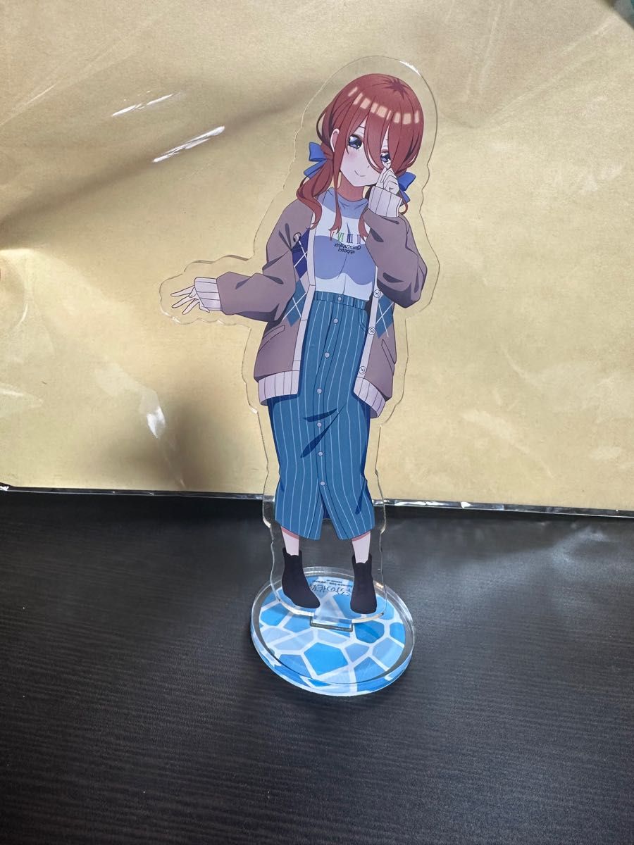 五等分の花嫁 アクリルスタンド 三玖 アパレル|PayPayフリマ