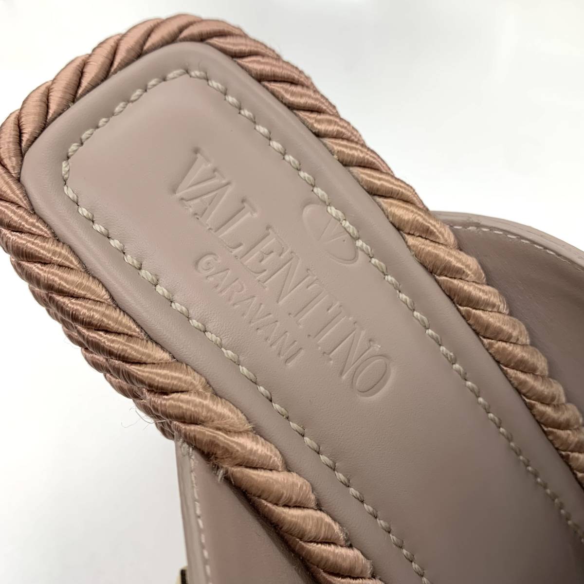 6307 Valentino lock studs leather Wedge sandals pink beige 