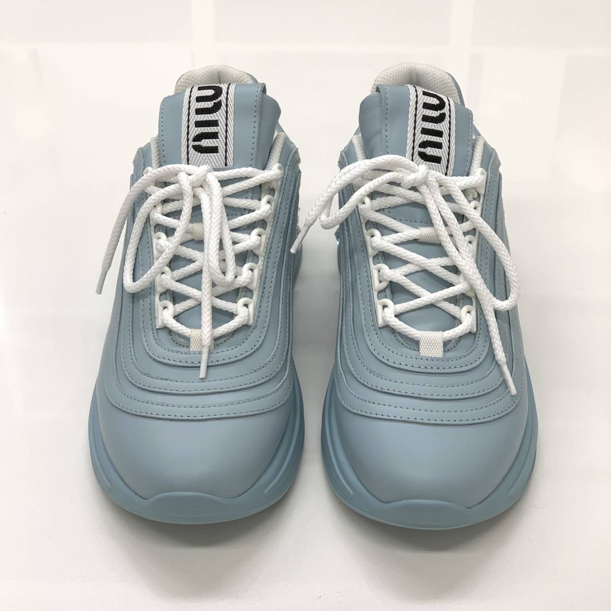 6327 MiuMiu leather biju- Logo thickness bottom sneakers light blue 