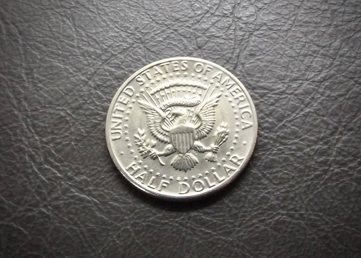 ケネディ50セント硬貨 1972年　D刻印 　送料無料です。（16117） USA 貨幣 ハーフダラー アメリカ_画像2
