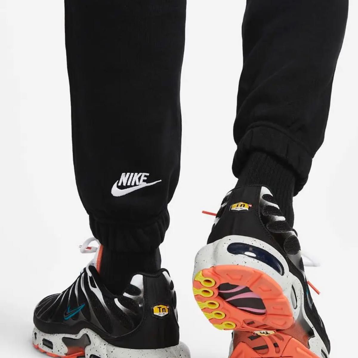 新品NIKEナイキセットアップ上下L パーカージョガーパンツ 新品NIKEナイキセットアップ上下L パーカージョガーパンツ