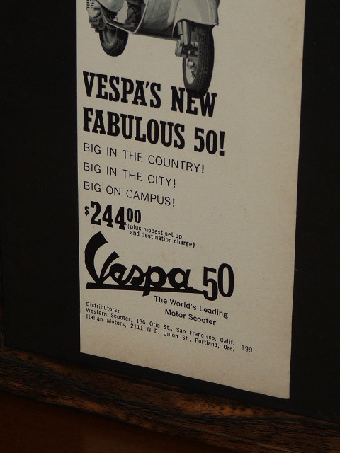 1964年 USA 洋書雑誌広告 額装品 Vespa 50 ベスパ (32.2 x 17.2cm) / 検索用 60s アメリカ 店舗 ガレージ ディスプレイ 看板 サイン 装飾_画像3