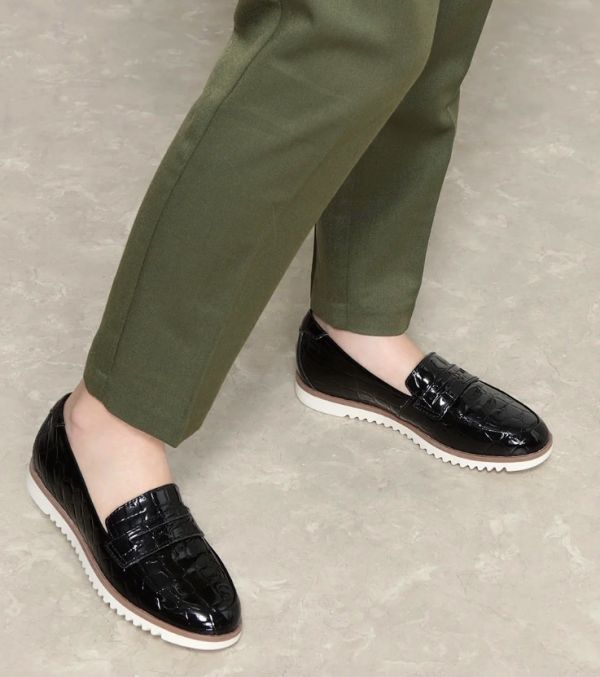 Clarks クラークス 23.5cm ブラック フラット パテント レザー エナメル クロコ 型押し パンプス ローファー スリッポン サンダル RRR91_画像4