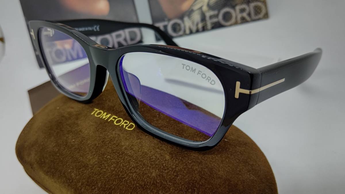 人気が高い tomford 伊達メガネ 日本デザイン 小さめ 001 ft5783-d-b/v