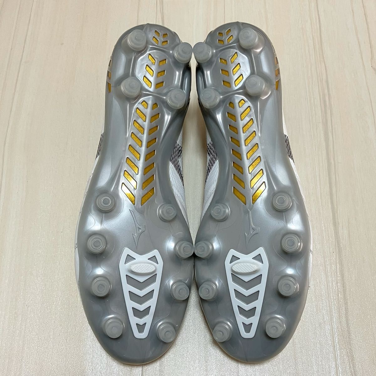 新品 MIZUNO ミズノ モレリアネオ3β エリート シャイニングカラー 26