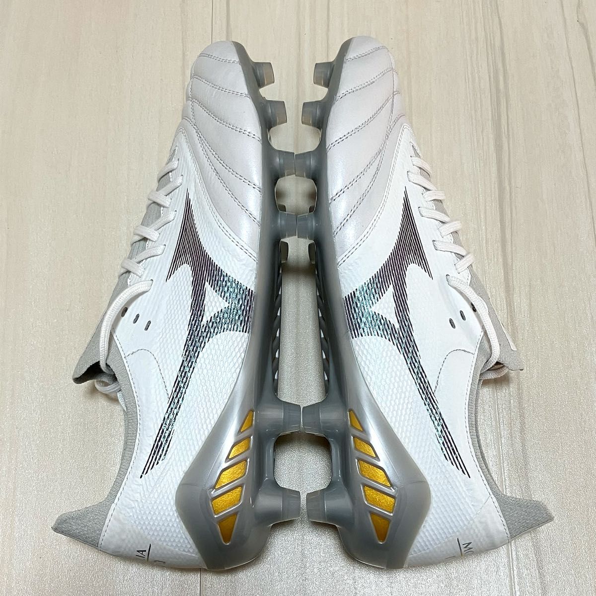 新品 MIZUNO ミズノ モレリアネオ3β エリート シャイニングカラー 26