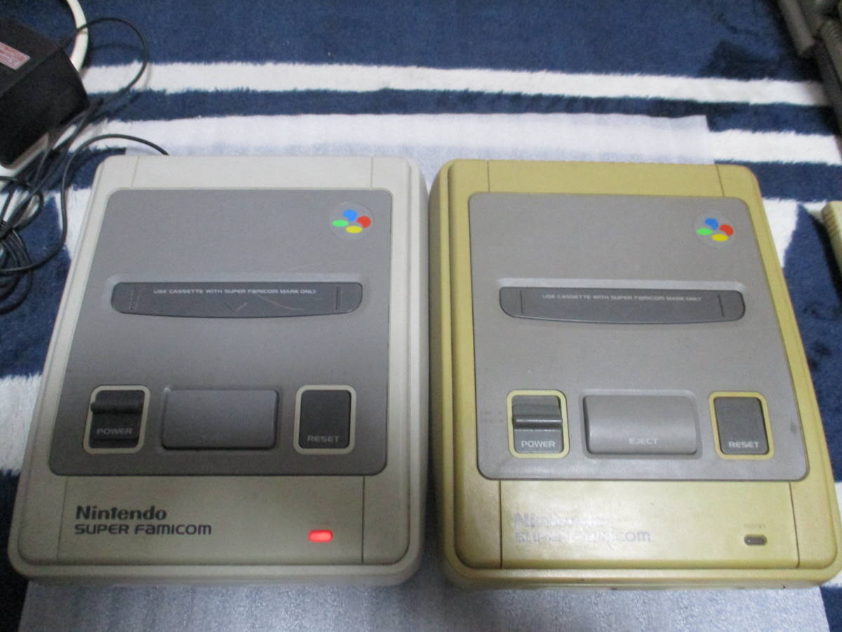 SFC スーパーファミコン本体2個/コントローラー4個/アダプター1個 _画像1