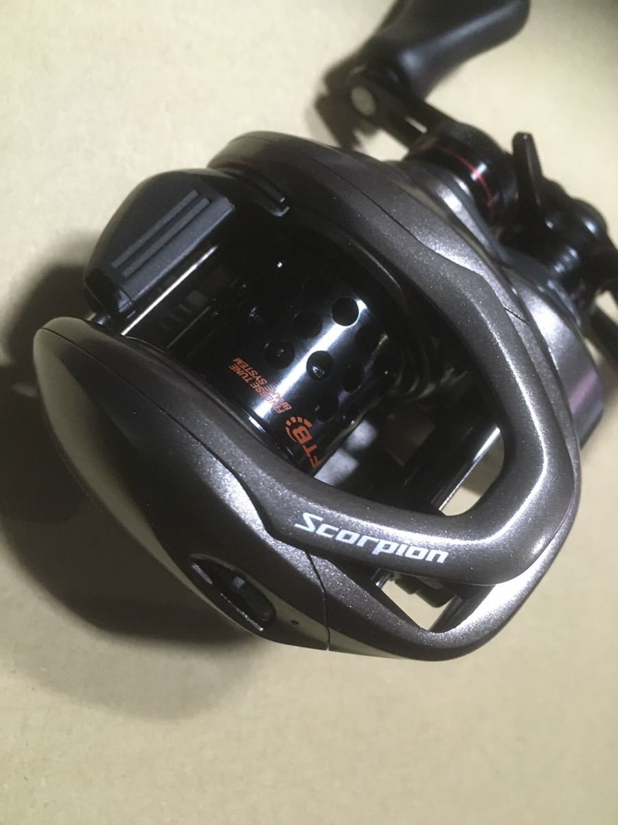 シマノ 17スコーピオン BFS LEFT HANDLE 未使用 無料発送