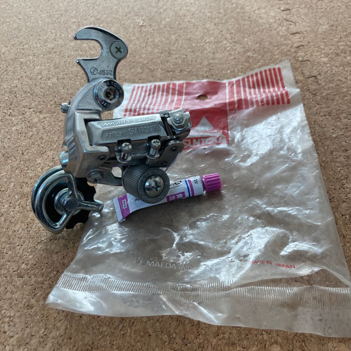 新品未使用SUNTOUR サンツアー MIGHTY CLICK リアディレイラー 新品未使用SUNTOUR サンツアー MIGHTY CLICK リアディレイラー