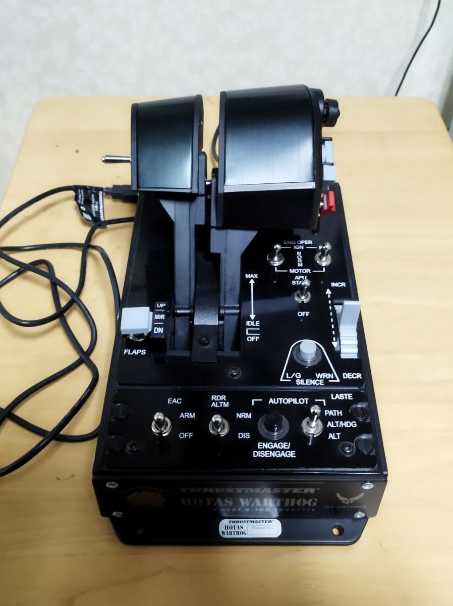 美品 Thrustmaster HOTAS Warthog、HTC Vive(HMD本体、リンクボックス
