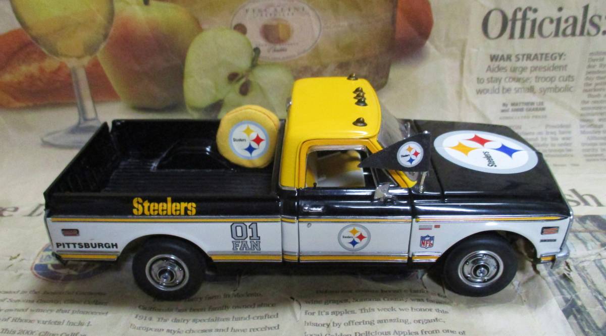 * super-rare out of print * Dan Bally mint *1/24*1972 Chevy Series C-10 Cheyenne Pickup - Pittsburgh Steelers*NFL