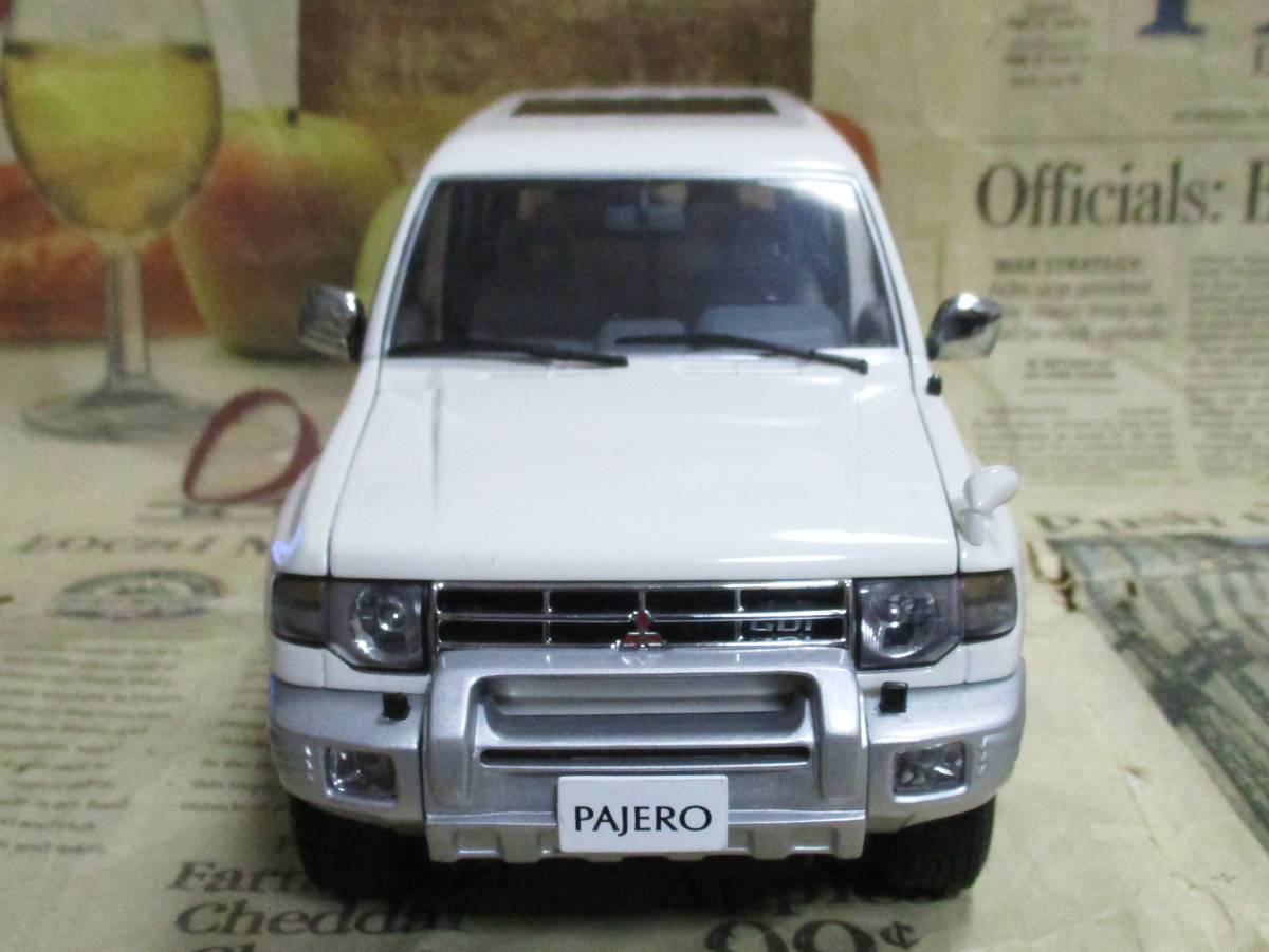 ☆超レア絶版*AUTOart*1/18*1998 Mitsubishi Pajero LHD ホワイト* ☆超レア絶版*AUTOart*1/18*1998 Mitsubishi Pajero LHD ホワイト*