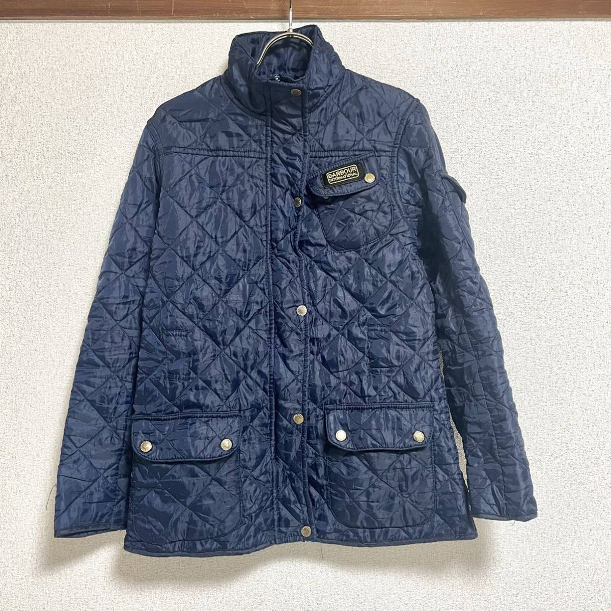 ほぼ新品 Barbour international original c38-