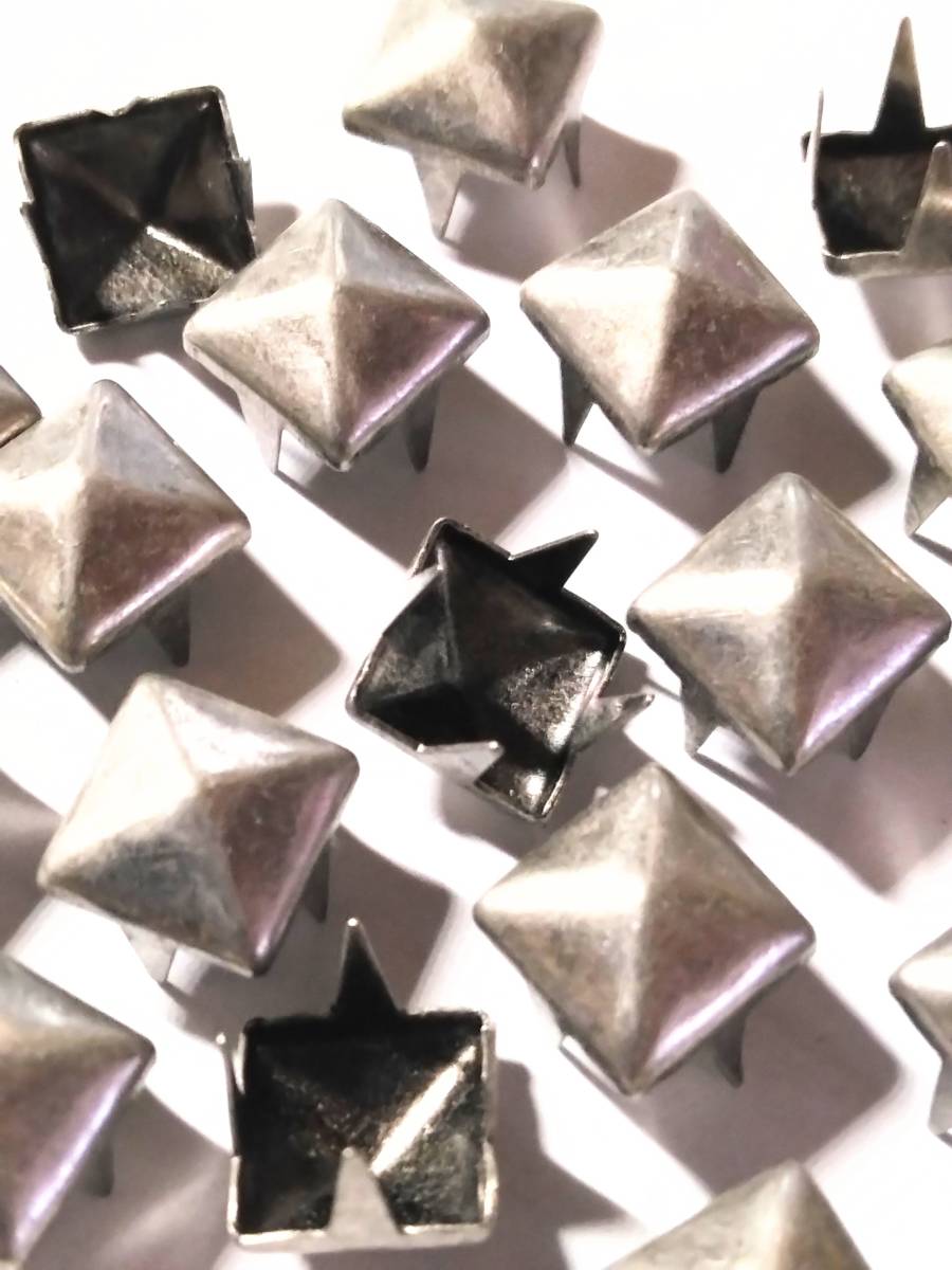 スタッズ・鋲・Punk ピラミッド型８ミリ 浅黒銀 ツメ4本 ３００個セット 送料無料 www.unidete.pt