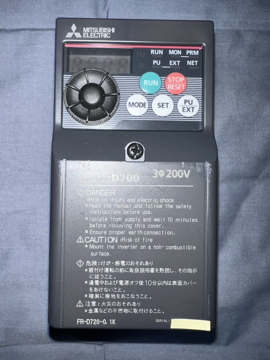 ●【保証有り】三菱 インバータ FREQROL-D700 FR-D720-0.1K インバーター 【初期不良保証】MITSUBISHI D720-0.1