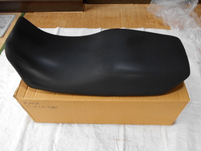 KawasaKi GPz900R シート 中古品 www.centarot.com