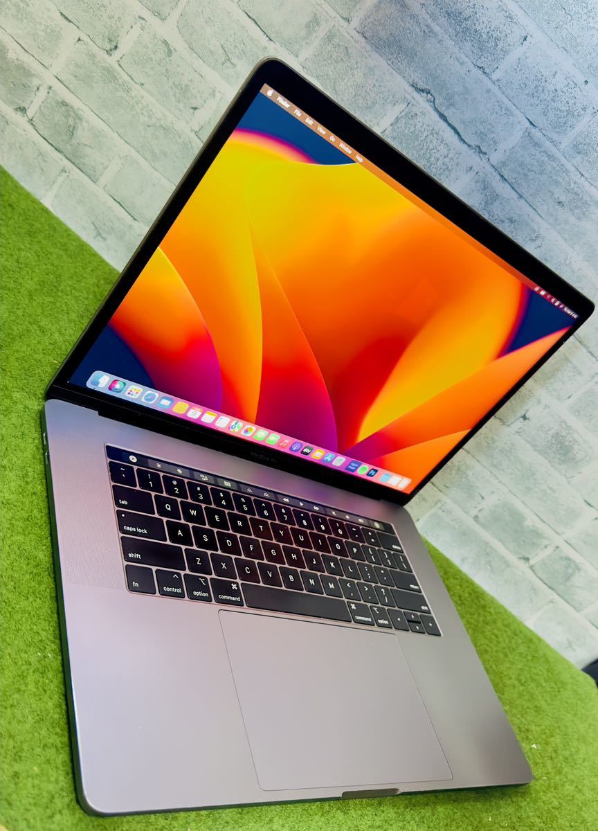 になります MacBook Pro 2018 Core i9 メモリ32GB/Apple SSD 1TB