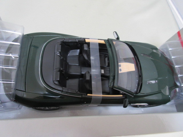 【未展示品】ミニチャンプス PMA　1/18★アストンマーチン DB9 コンバーチブル 2004　グリーン★_画像6