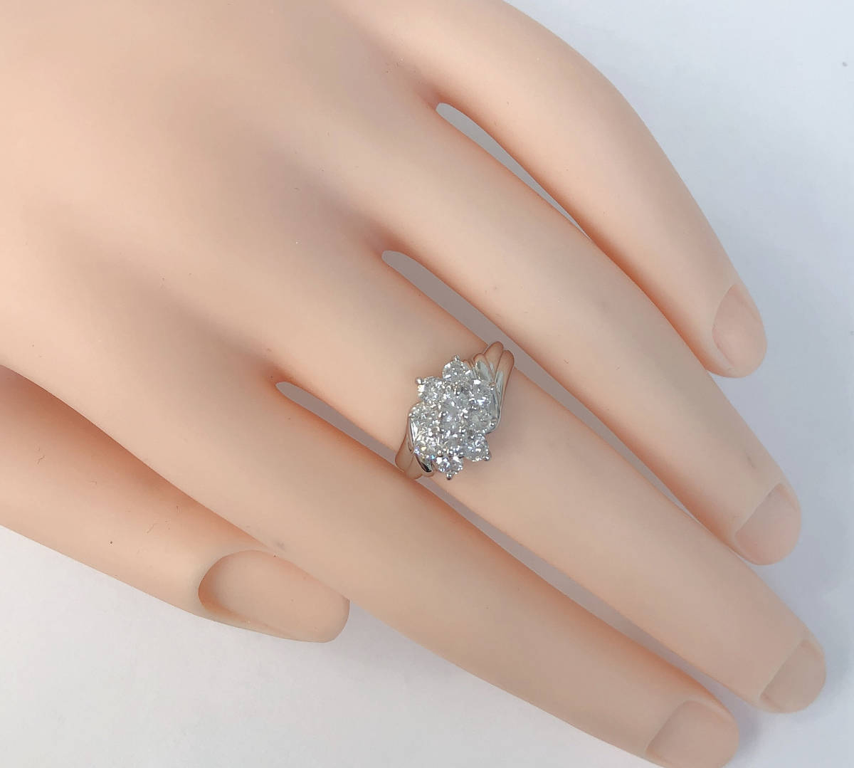 花モチーフ PT850 天然ダイヤモンド合計1.04ct リング 指輪 約12号 約