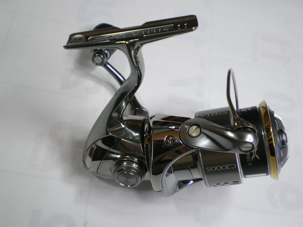 未使用に近い 18ステラ C2000S 超美品 エリアトラウト シマノ